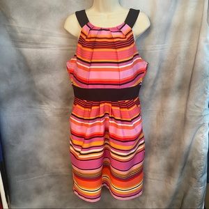 Side Pocket for the Win! Cute striped dress 👗